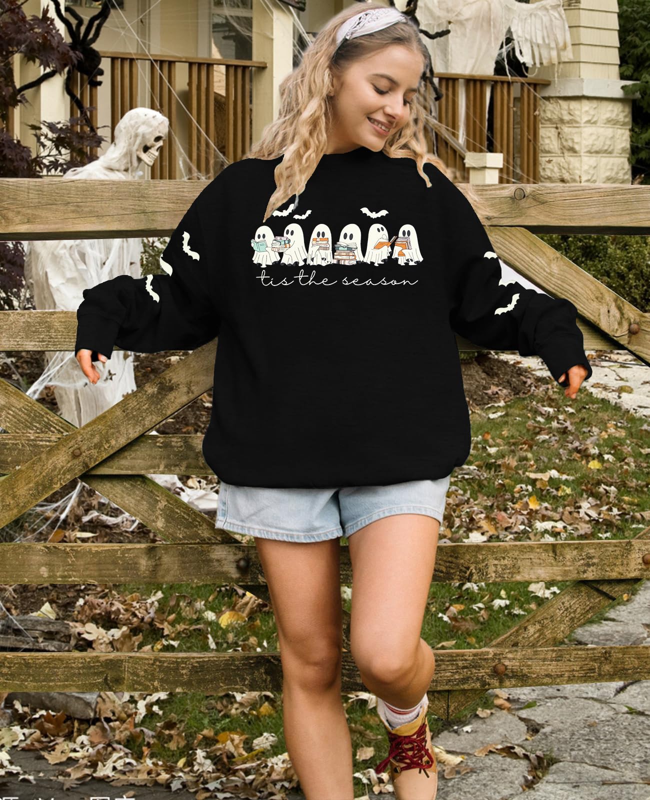 UNIQUEONE Halloween Sweatshirts for Women Ghost Reading Books Sweater Cute Spooky Bookish Shirt Fall Pullover Tops A-Black