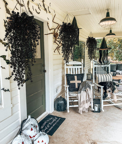 Black Hanging Flowers Faux Hanging Plants Black Artificial Hanging Plant Fake Greenery Faux UV Resistant Hanging Vines Plant for Indoor Outdoor Wedding Halloween Party Fall Wall Room Door Decor