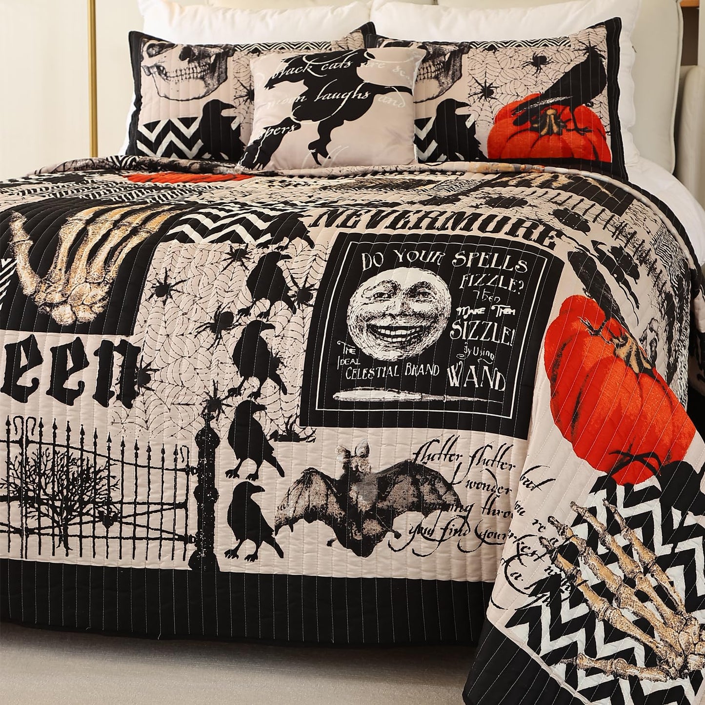 EVENHUG Halloween Quilt Set King Size Bedspread with Pillow Shams Festival Themed Bedding Sets Pumpkin Ghost Coverlet 4 Piece (104"x90")