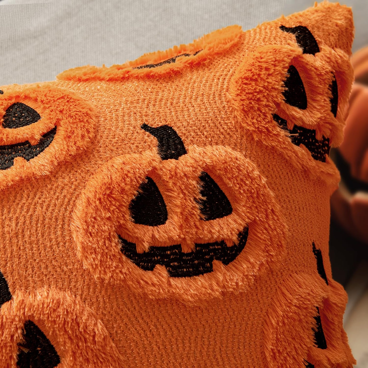 MIULEE Fall Halloween Throw Pillow Covers 18x18 Decorative Pumpkin Pattern Pillowcases Soft Plush Faux Wool Cushions for Home Patio Sofa Couch,Orange-Black