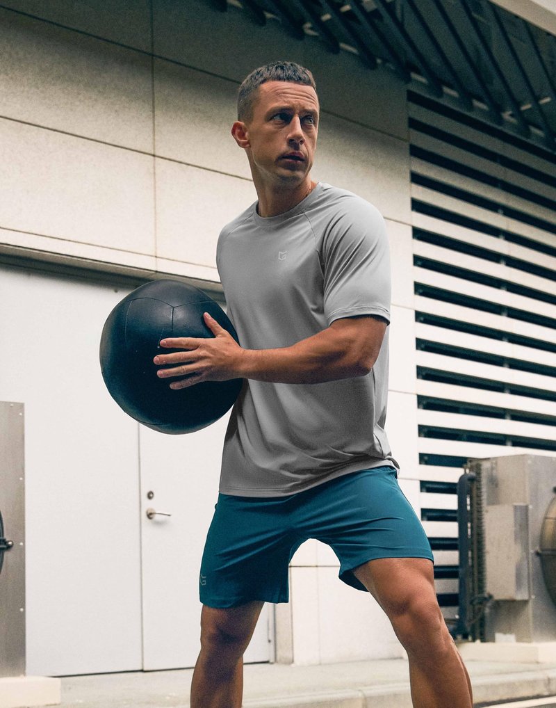 G Gradual Men's Athletic Workout T-Shirts Moisture Wicking Cooling Running Shirts Short Sleeve Performance Tee for Gym Tennis(Light Grey,4XL)