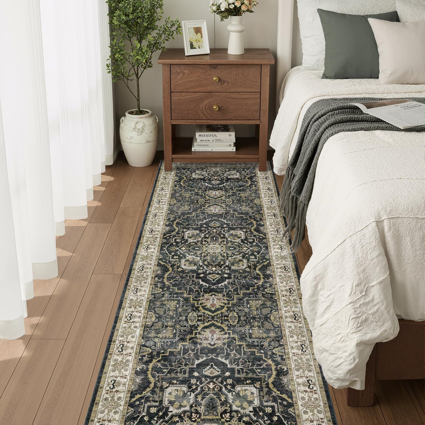 EiniHliw 2x6 Washable Kitchen Runner Rug, Non Slip Vintage Runner Rugs for Hallway, Ultra-Thin Low Pile Distressed Kitchen Rugs Non Skid, Machine Washable Laundry Entryway Indoor Carpet,Black