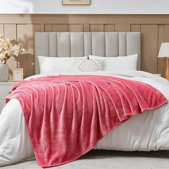 NEWCOSPLAY Super Soft Throw Blanket Coral Pink Premium Silky Flannel Fleece Leaves Pattern Lightweight Bed Blanket All Season Use (Coral Pink, Throw(40"x50"))