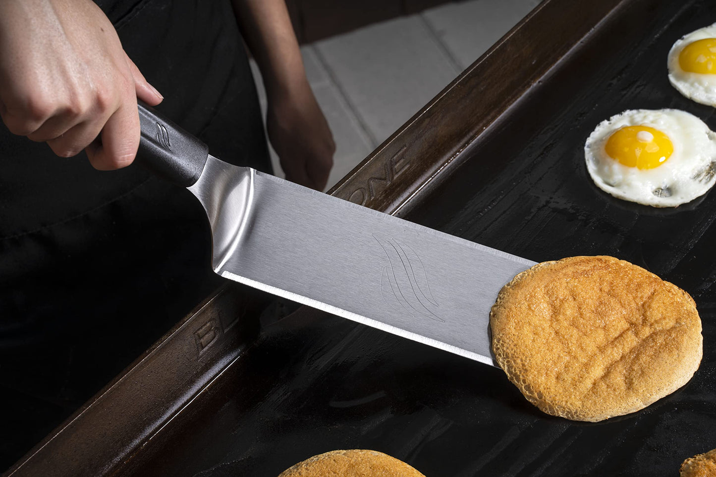 BLACKSTONE 5550 Extra Long Griddle Spatula Set of 2- Perfect Heavy-Duty Stainless Steel Premium Flat Top BBQ Grill Accessories, Non-Slip Plastic Handle, Heat Resistant, Dishwasher Safe Easy to Clean