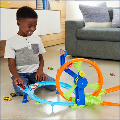 Hot Wheels Toy Car Track Set, Launch and Loop Playset & 1:64 Scale Die-Cast Vehicle, Crash Area on Figure 8 Track with Loop-Kicker Booster, JBX65