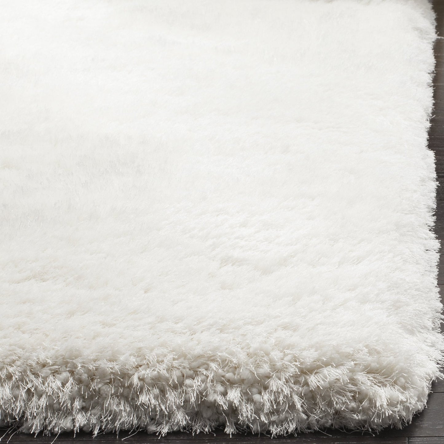 SAFAVIEH Luxe Shag Collection Area Rug - 5' x 8', Ivory, Handmade Glam, 3.2-inch Thick Ideal for High Traffic Areas in Living Room, Bedroom (SGX160A)