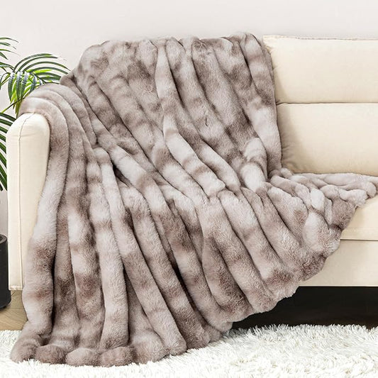 Touchat Luxury Faux Rabbit Fur Throw Blanket for Couch, Super Heavy Warm Cozy Blanket for Sofa Bedroom Living Room, Ultra Soft Fluffy Reversible Plush Blanket for Home Decor Gifts, Tie-dye Coffee