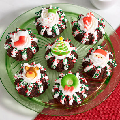 DECOPAC Christmas Fusion Mix Candy Sprinkles, 26oz, Fancy Sprinkles in Handheld Container, Festive Edible Sprinkles For Holiday Celebration Cakes, Cupcakes, Cookies and Donuts Multi