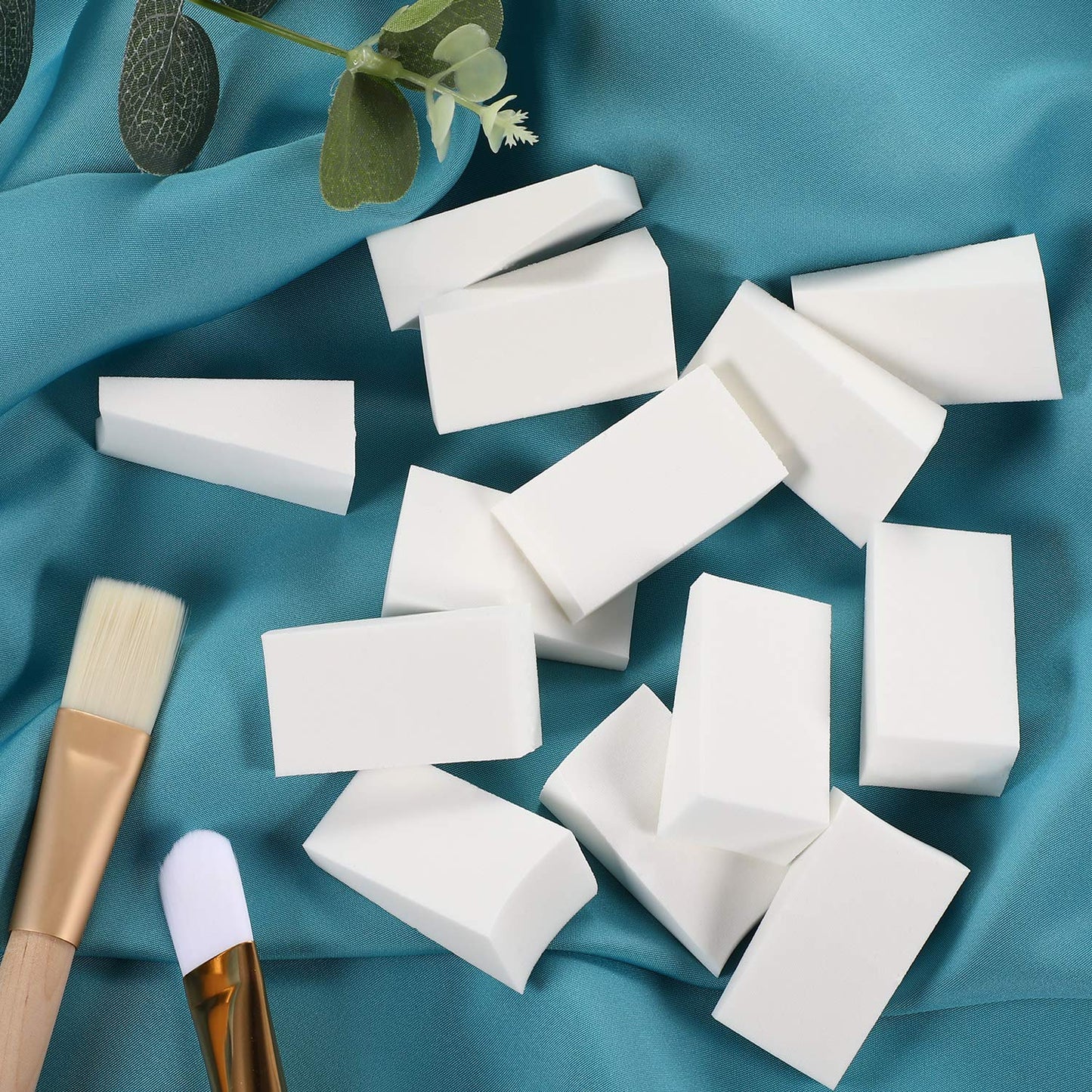 100 Pieces Cosmetic Sponges Latex Makeup Foam Wedges Foundation Beauty Tools (White)