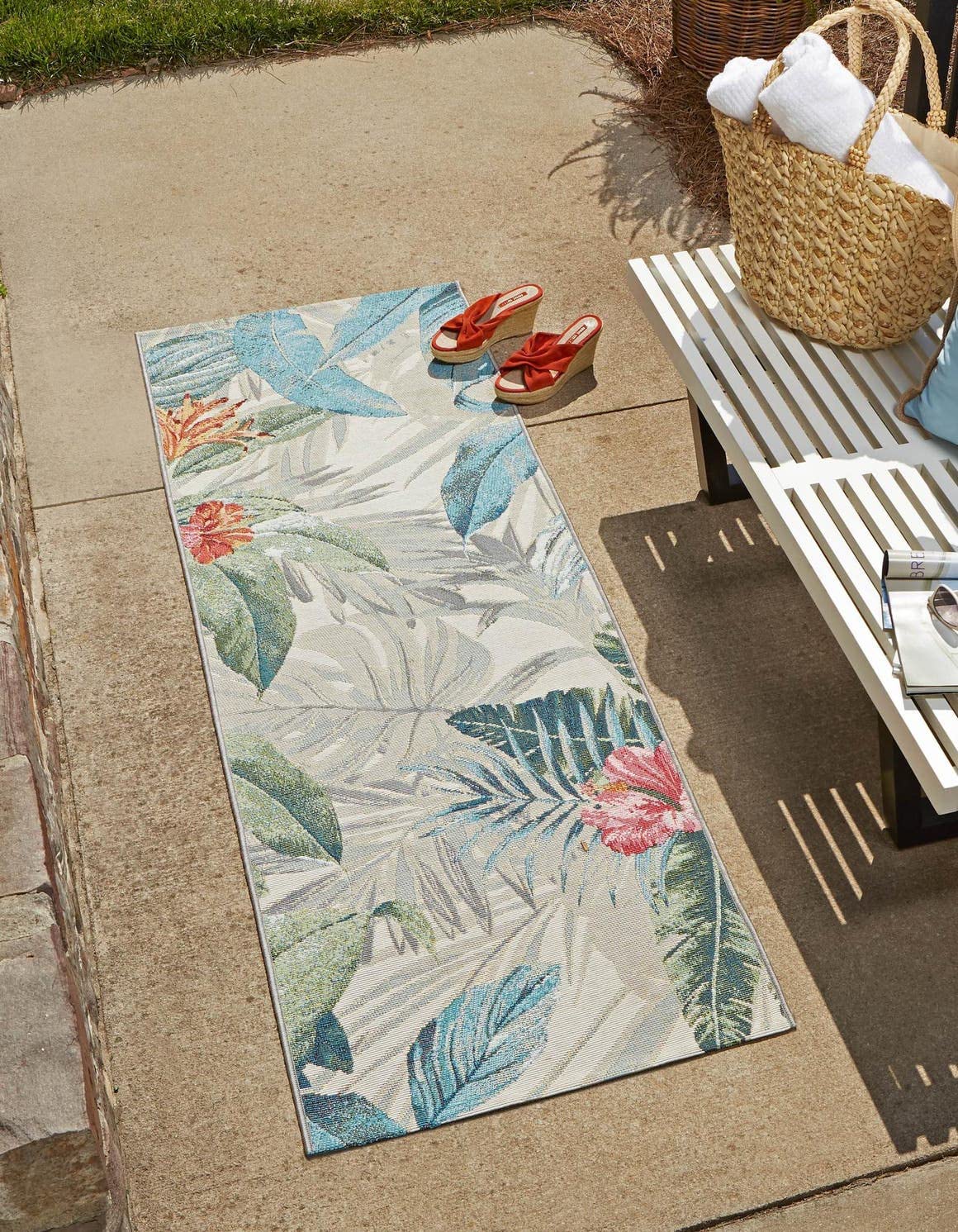 Unique Loom Outdoor Botanical Collection Area Rug - Kula (2' x 6' 1" Runner, Multi/ Gray)