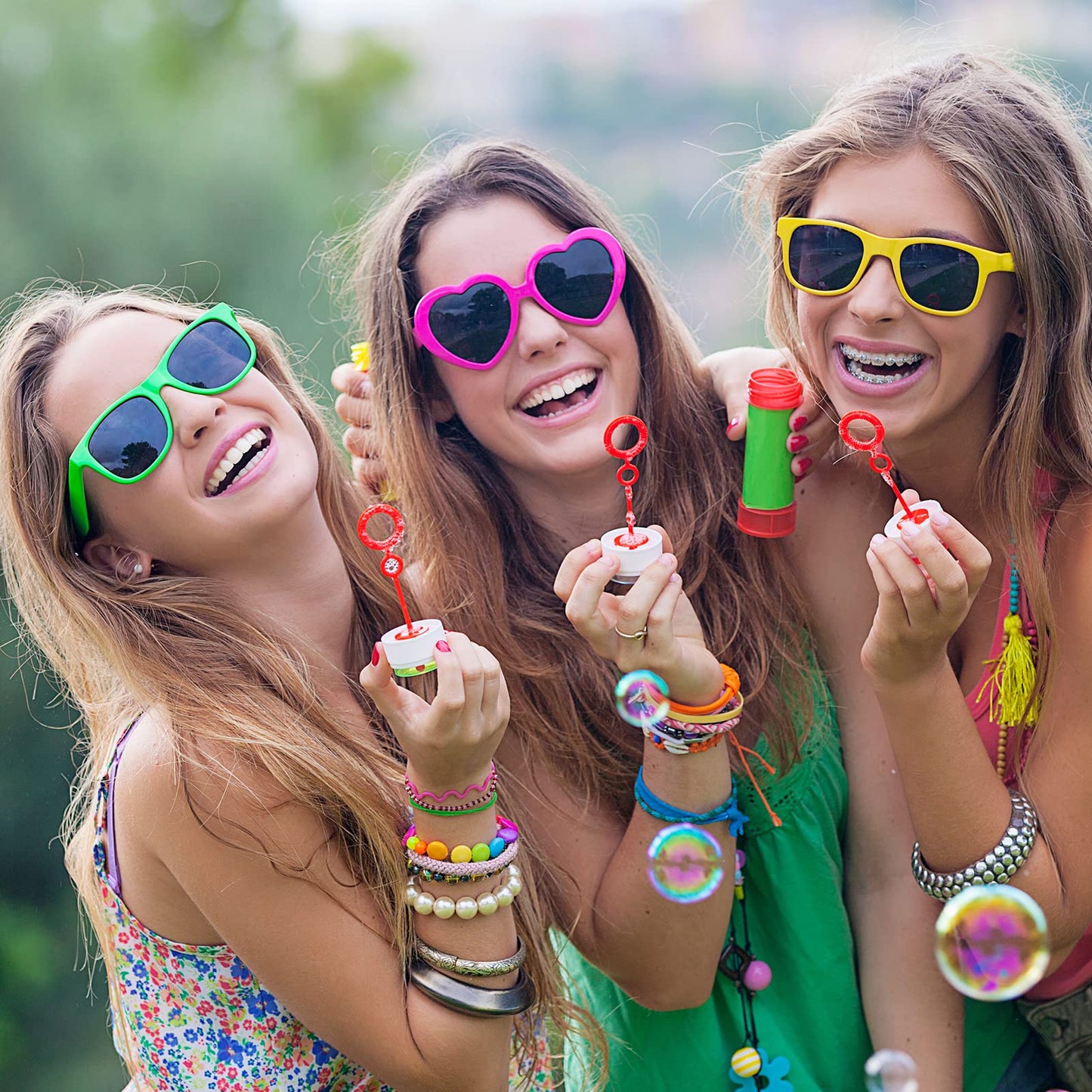 Caydo Embroidery Floss 50 Skeins Embroidery Thread, Rainbow Color Friendship Bracelet String with 12 Pieces Floss Bobbins for Bracelet Making, Sewing Crafts