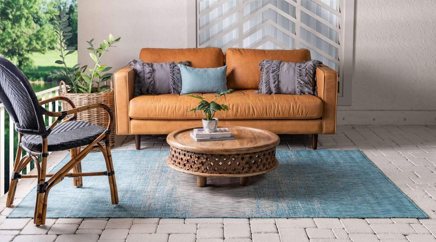 Unique Loom Outdoor Modern Collection Area Rug - Ombre (7' 1" x 10' Rectangle, Aqua/ Ivory)