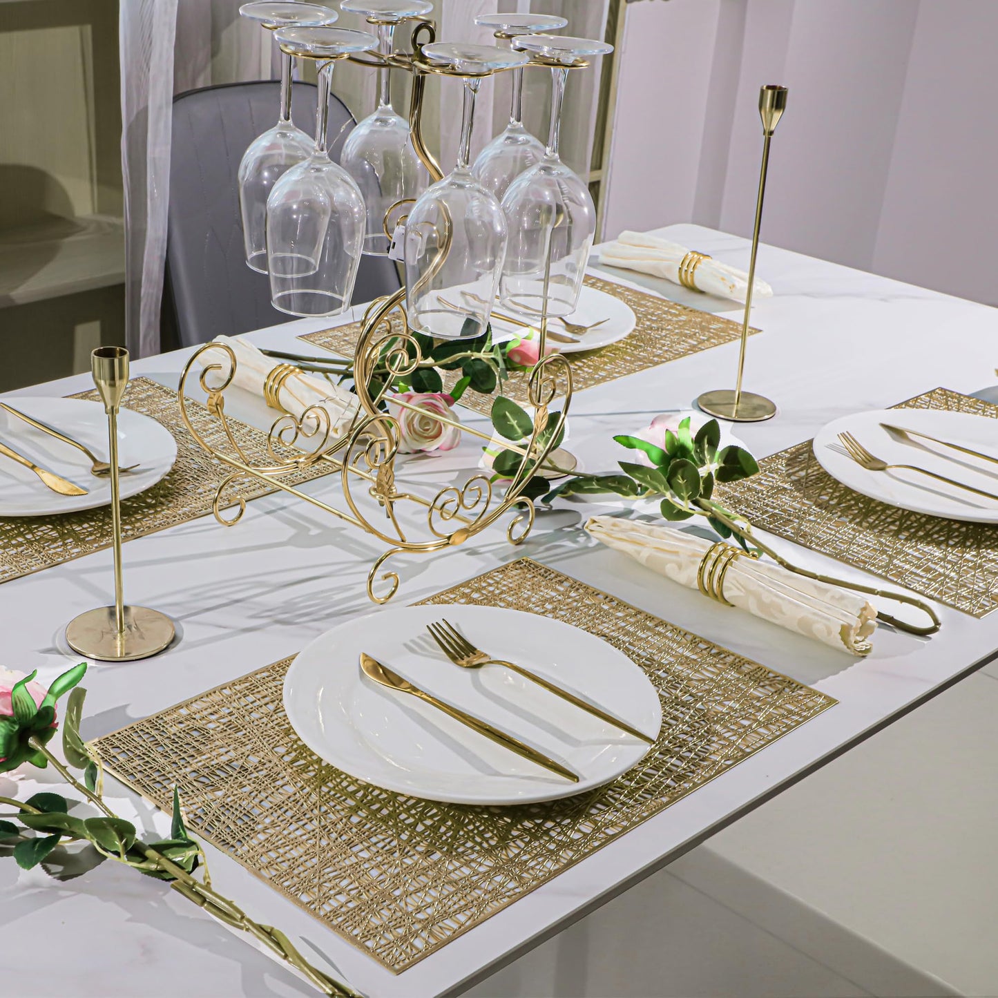 Snowkingdom Gold Placemats Set of 4, Golden Vinyl Rectangle Metallic Wipeable Place mats, Washable Non Slip Stain Resistant Hollow Kitchen Dining Table Mats for Halloween Wedding Party Decoration