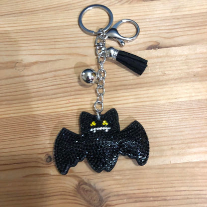 Popfizzy Bling Black Bat Halloween Keychain for Women and Girls, Spooky Halloween Gifts, Rhinestone Purse Charms, Goth Gifts