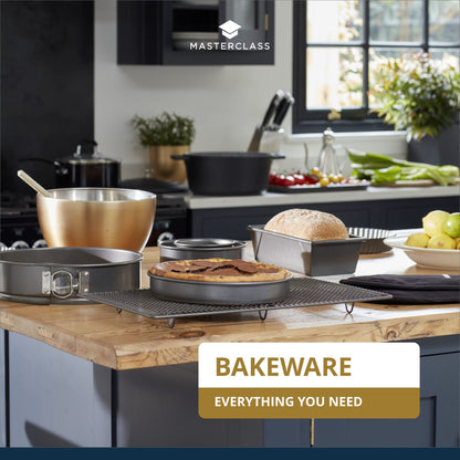 MasterClass Baking Tray, Cake Tin Loose Bottom Pan with PTFE, PFOA and BPA Free Non Stick, Deep Cake Tin, Carbon Steel, Square, 2cm (8")