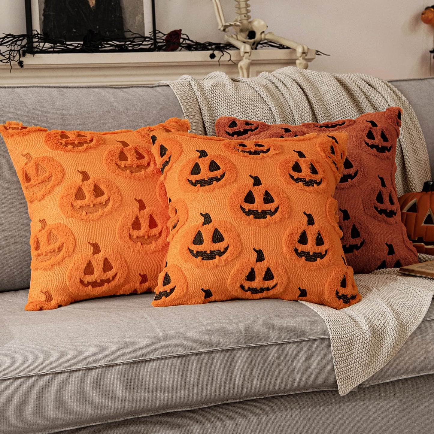 MIULEE Fall Halloween Throw Pillow Covers 18x18 Decorative Pumpkin Pattern Pillowcases Soft Plush Faux Wool Cushions for Home Patio Sofa Couch,Orange-Black