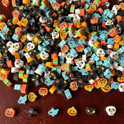 400PCS Mini Fun Erasers for Kids Bulk,Cute Assorted Novelty Pencil Erasers Desk Pets for Kids Party Favors School Student Prizes Gift (400Halloween)