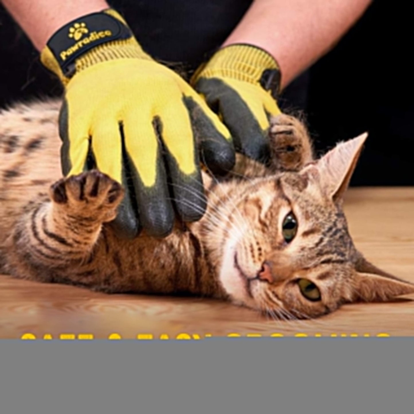 Pet Grooming and Bathing Gloves - Effective Pet Hair Remover for Cats, Dogs & Horses - Long & Short Fur - Deshedding Gloves for Pets