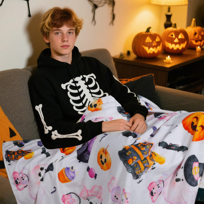 Halloween Throw Blanket Gifts, Pink Pastel Cute Ghost Pumpkin Witch Hat Soft Cozy Comfy 50 x 60 Flannel Blanket, Gift for Girls Kids Friends or Halloween Lovers