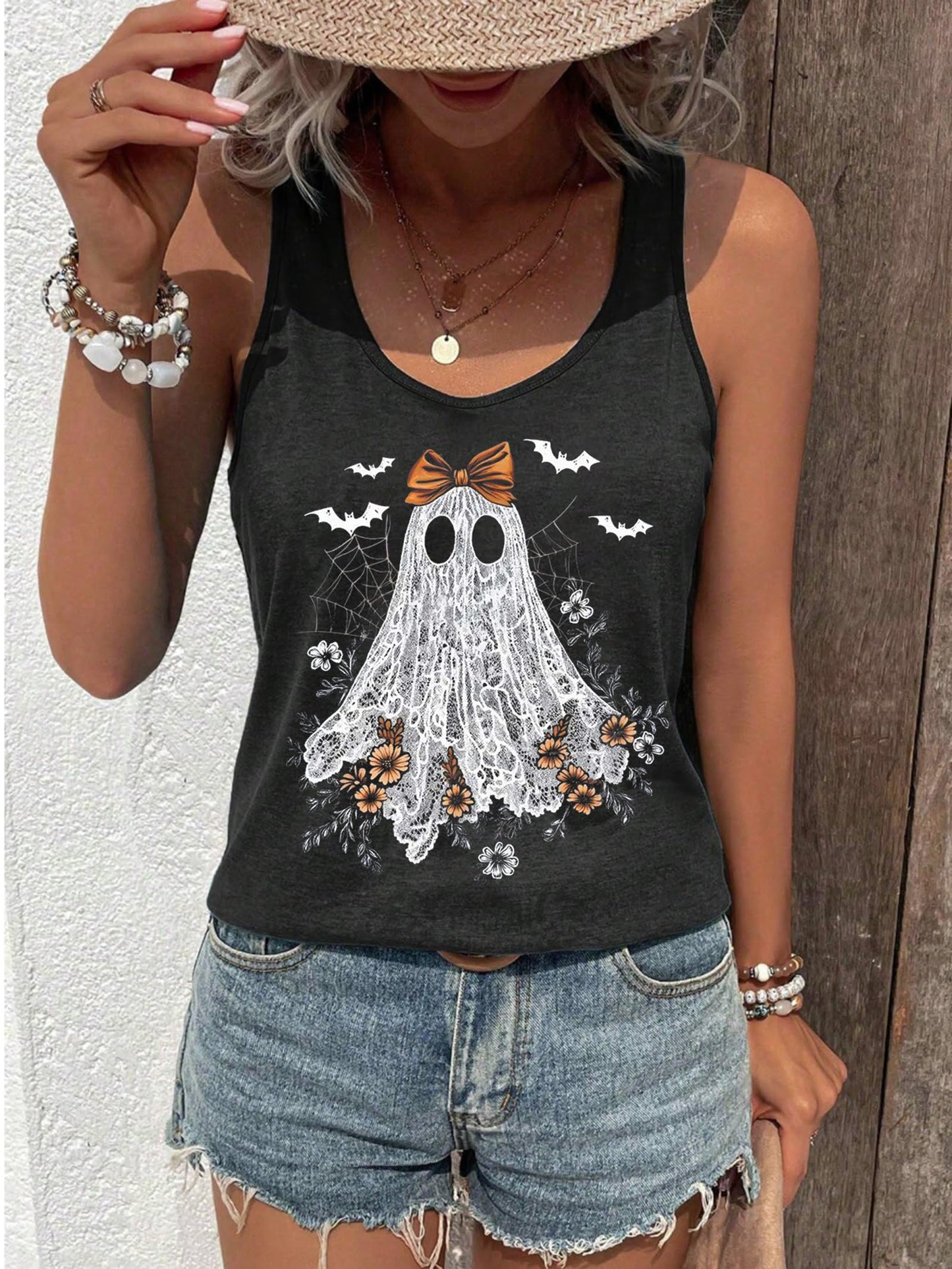 Spooky Season Shirts for Women Halloween Cute Graphic Tank Tops Ghost Tees Teen Girls Halloween Spooky Basic Outfit Tops(Spooky Grey,X-Large)