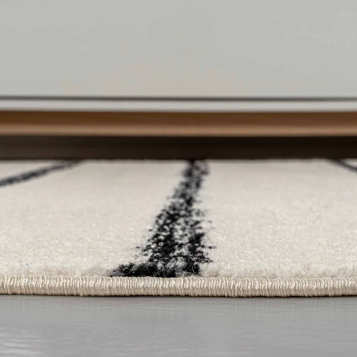 JONATHAN Y Williamsburg Minimalist Stripe Cream/Black Indoor Area Rug, 5x8, Contemporary, Modern, Easy-Cleaning for Living Room, Bedroom, Kitchen, Pet Friendly, Non-Shedding (MOH201D-5)