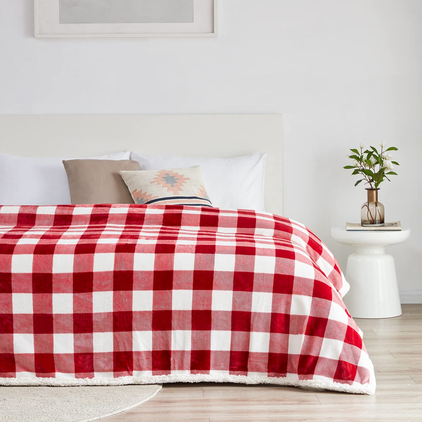 Touchat Sherpa Red and White Buffalo Plaid Christmas Twin Blanket 60" X 70", Fuzzy Fluffy Soft Cozy Blankets, Fleece Flannel Plush Microfiber Throw for Couch Bed Sofa (Red and White)