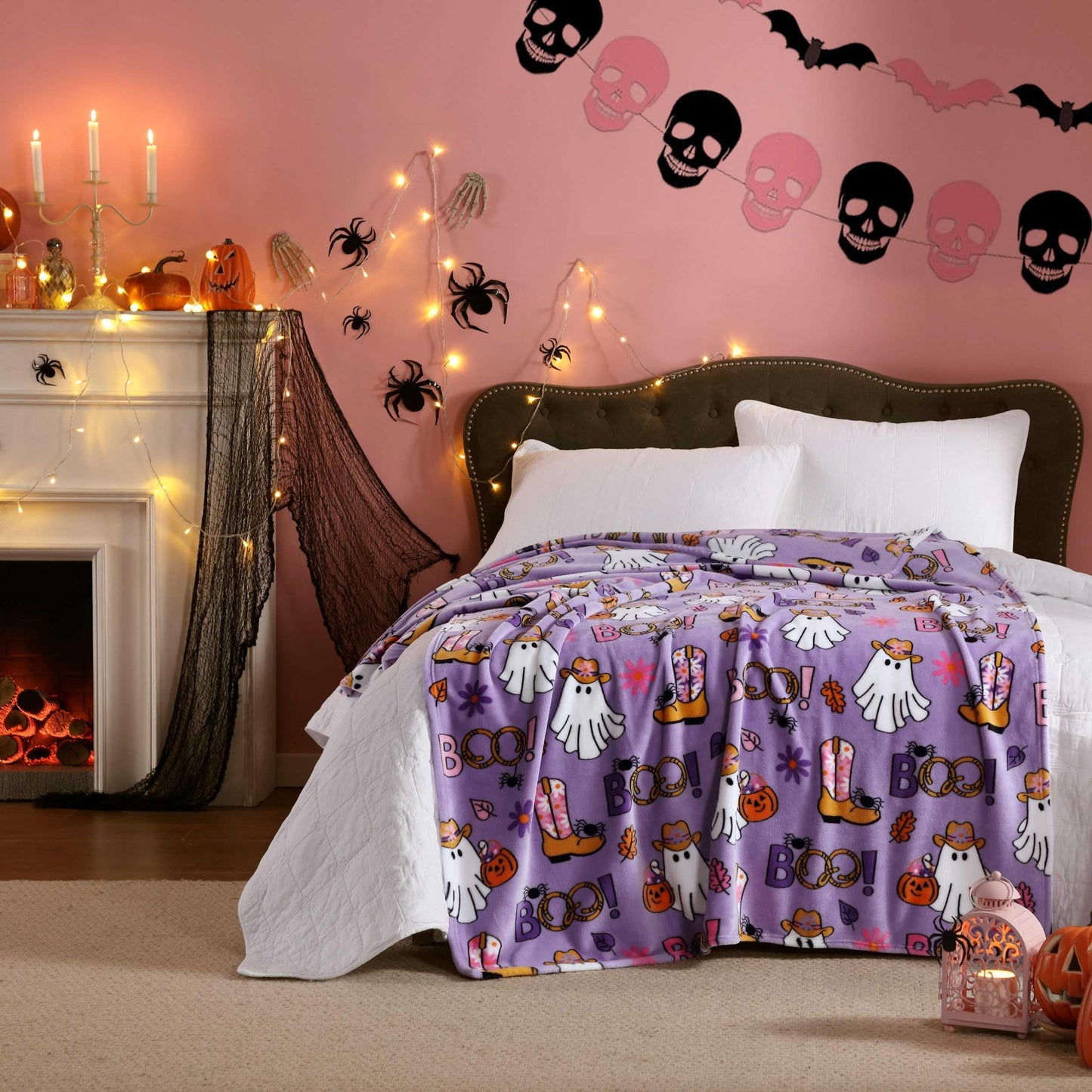 Betsey Johnson - Blanket, Buttery-Soft Throw Blanket for Couch or Bed, Boldly Plush & Oversized Bedding, Halloween Decor (Howdy Ghouls Purple, 50" x 70")