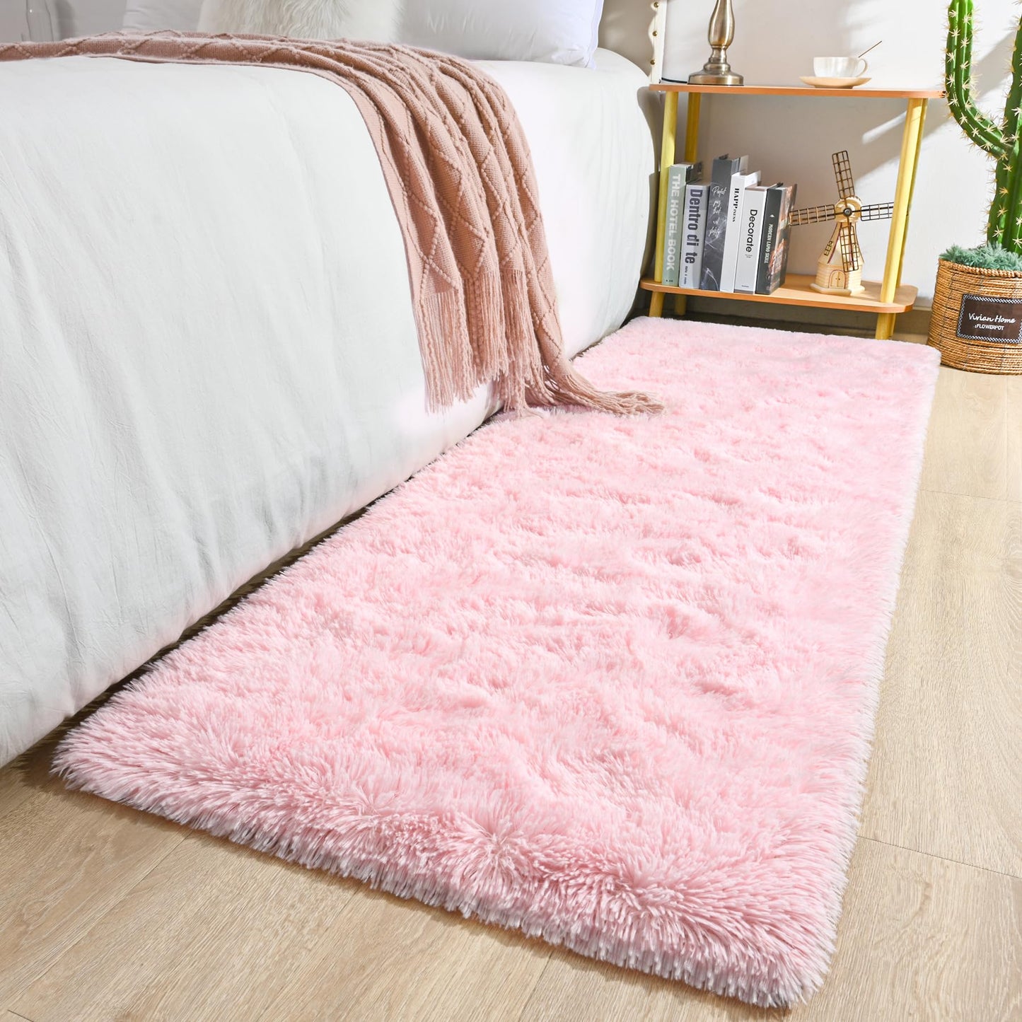Keeko Pink Runner Rugs for Bedroom Girls Room, 2x8 Fluffy Bedside Kids Room Rug Shag Cute Indoor Baby Rugs Fuzzy Modern Area Carpet for Teen Kid Girl Child Nursery Living Room Dorm Decor