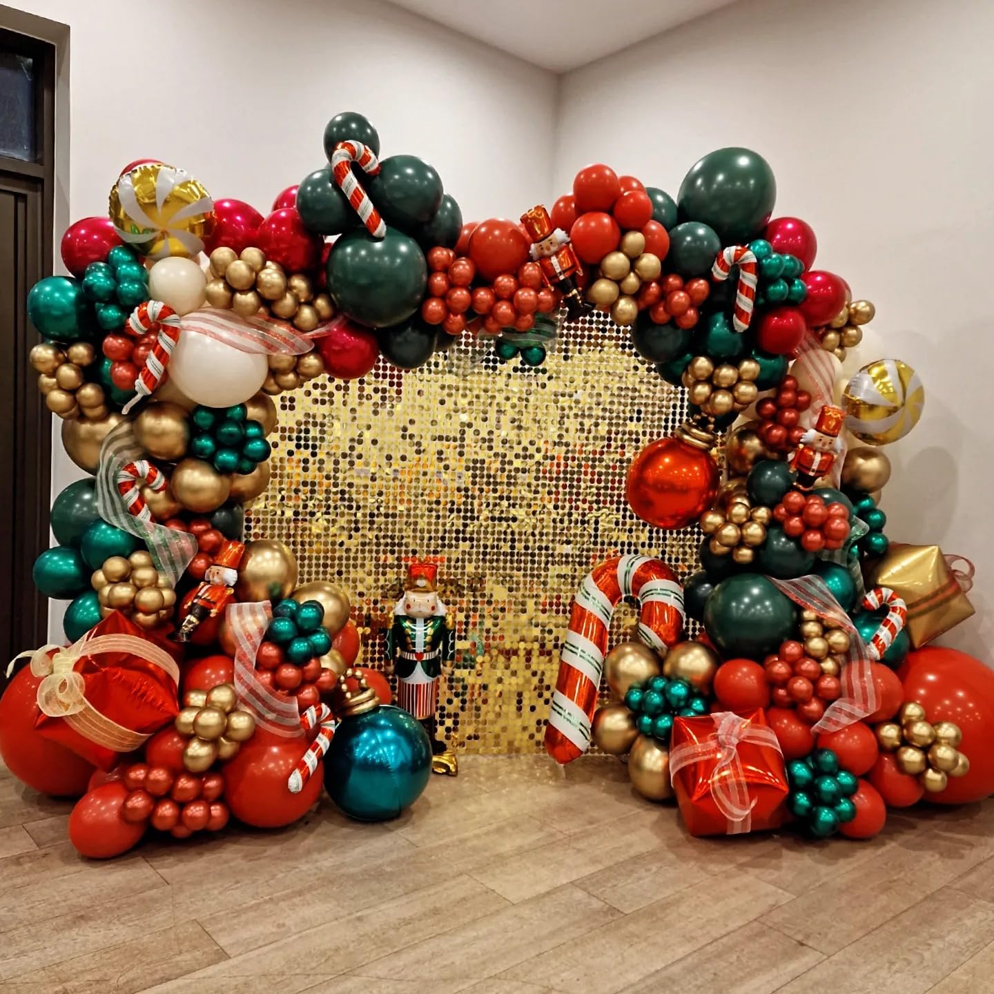 ADOINBY Christmas Balloon Arch Kit, 174Pcs Red Green Gold Latex Balloon with Candy Cane MERRY CHRISTMAS Letter Gift Box Red Candy Foil Balloon Garland Kit for Xmas Christmas Lollipop Party Decorations