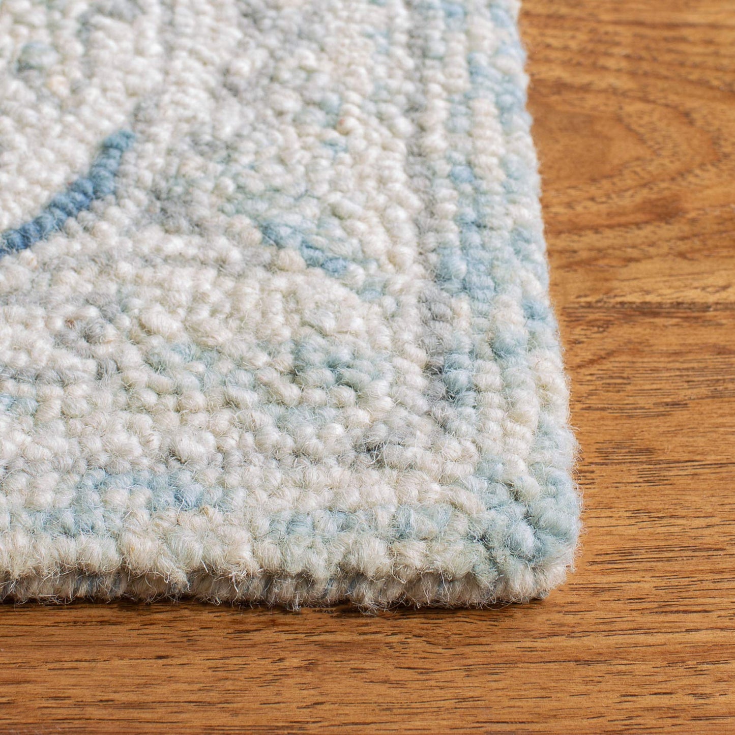 SAFAVIEH Area Rug 8x10 - Micro-Loop Collection - Large - Light Blue & Ivory, Handmade Wool, Country Cottage Design, Ideal for Living Room, Bedroom, Office, Dining Space (MLP506M)