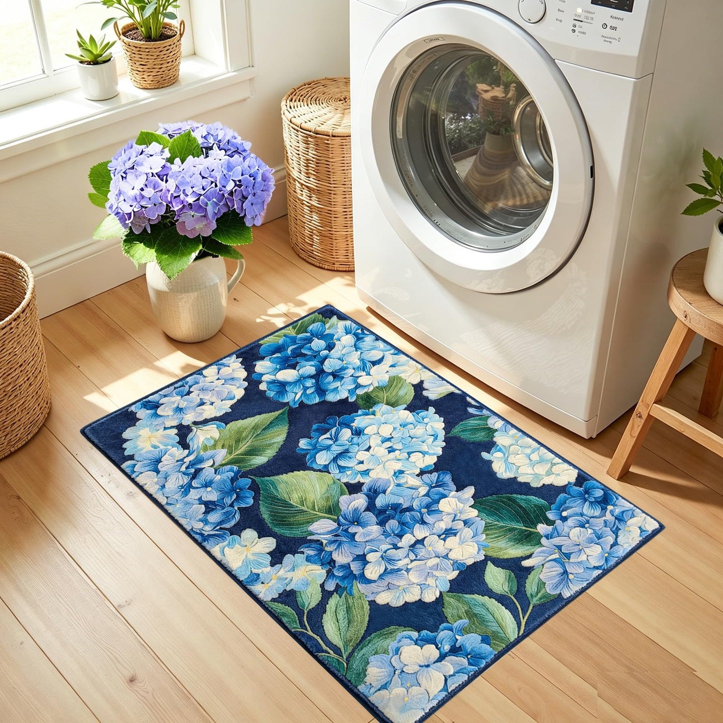 Botoutin Cute Bath Mat, Wild Flower Extra Soft Bathroom Rugs Non Slip, High Absorbent Area Rug, Machine Washable Bathroom Mat, Great for Indoor Bathtub Bedroom Floor, Navy 30" x 20"