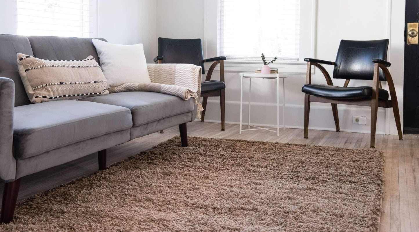 Unique Loom Solid Shag Collection Area Rug (3' 1" x 5' 3" Rectangle, Sandy Brown)