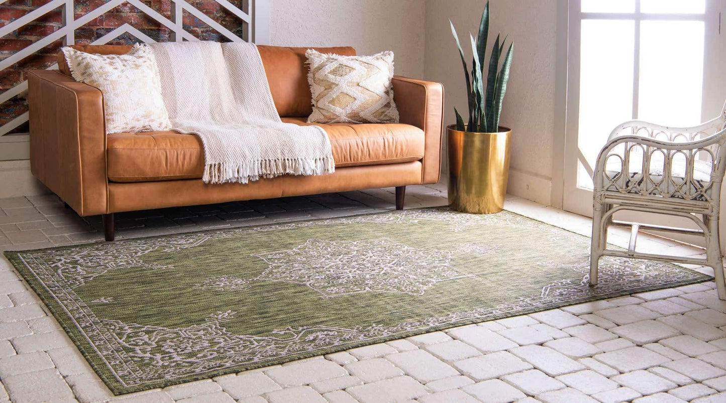 Unique Loom Outdoor Traditional Collection Area Rug - Antique (5' 1" x 8' Rectangle, Green/ Gray)