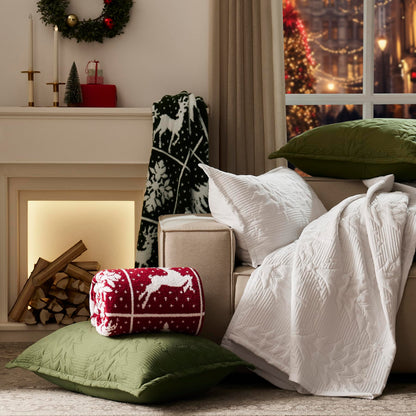Super Soft Christmas Throw Blanket for Couch Bed Living Room Decor, Fuzzy Fluffy Fleece Cozy Like Chenille, Cute Tree Deer Snow Pattern, Thick and Warm for Winter, Red and White, Small 50x60 inch