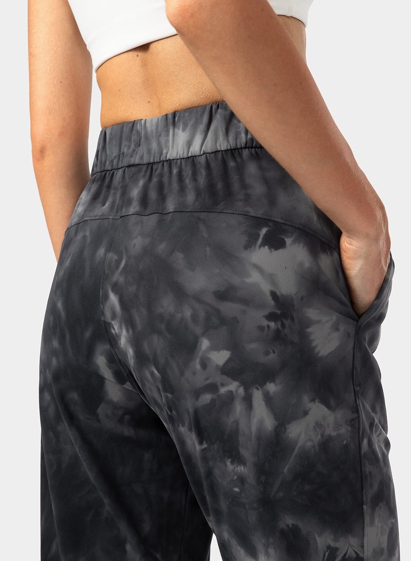 SANTINY Women's Joggers Pants Pockets Drawstring Running Sweatpants for Women Lounge Workout Jogging(Tie Dye Black_S)