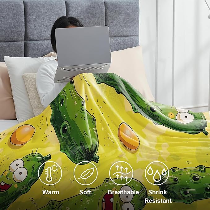 Cute Penguin Lightweight Throw Blanket, Watercolor Cartoon Animal with Splash Ink, Warm Soft Cozy Flannel Blankets, Couch Dorm Home Decor All Season Use, 80x60in, White, Gifts for Kids Girls