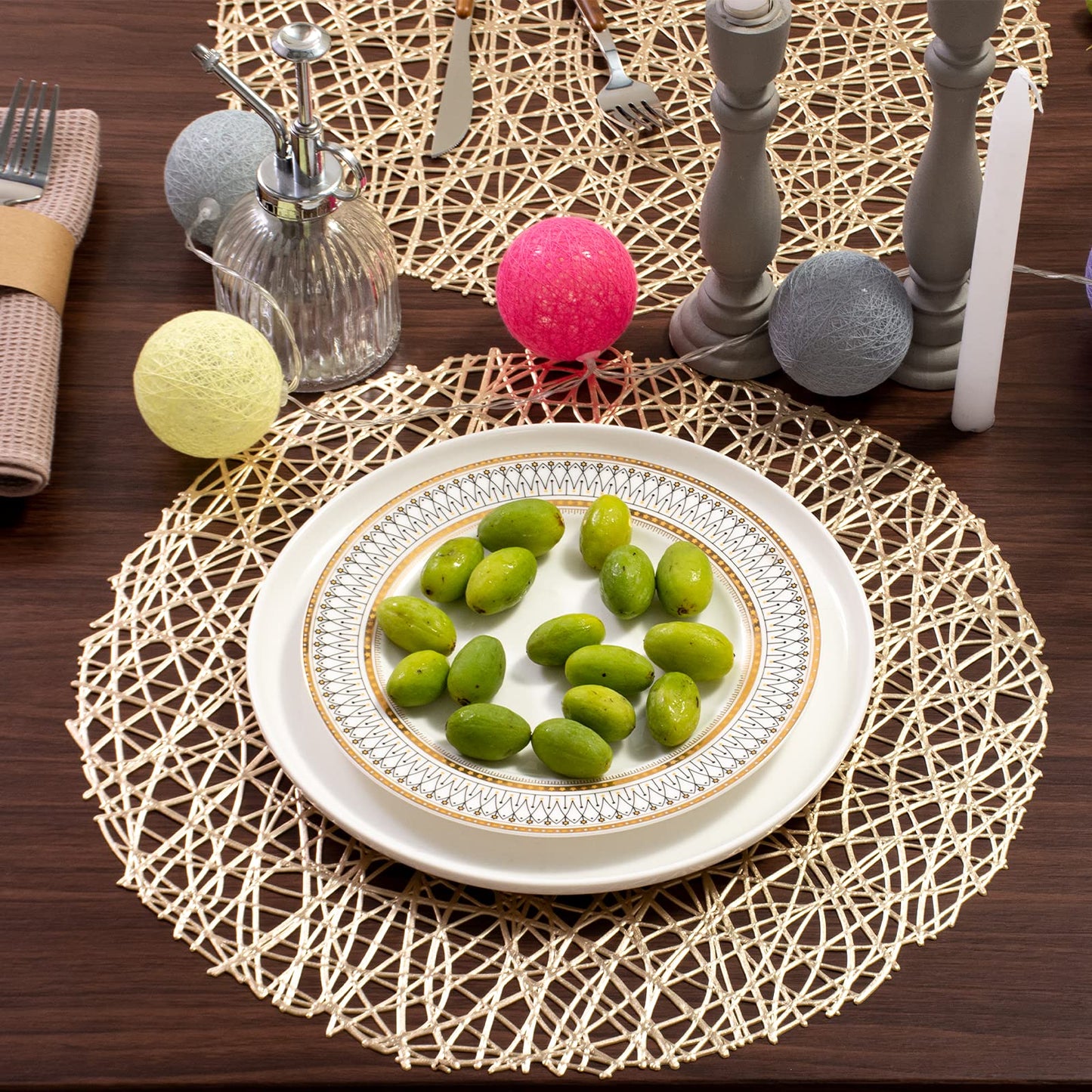 FunWheat Round Gold Placemats Placemat Set of 6 Hollow Out Place mats Heat-Resistant Shining 15 inches Table Mat Decorative Gift (Nest Gold)