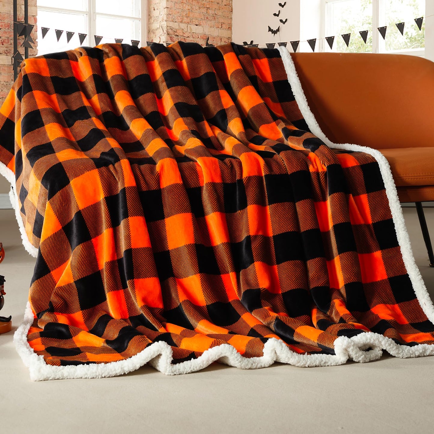 BEAUTEX Halloween Blanket, Sherpa Plaid Throw Blankets Fuzzy Fluffy Cozy Soft Throws, Fleece Flannel Plush Microfiber Blanket Halloween Fall Decor for Couch Bed Sofa(50" X 60", Orange)