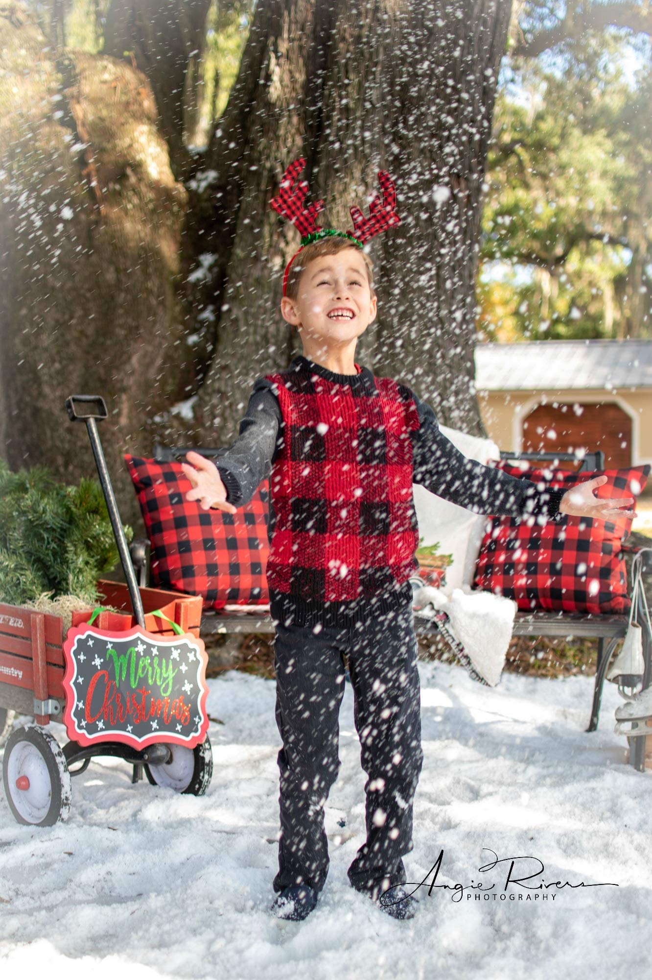 SNOWONDER Instant Snow Fake Artificial Snow, Also Great for Making Cloud Slime - Mix Makes 4 Gallons of Fake Snow