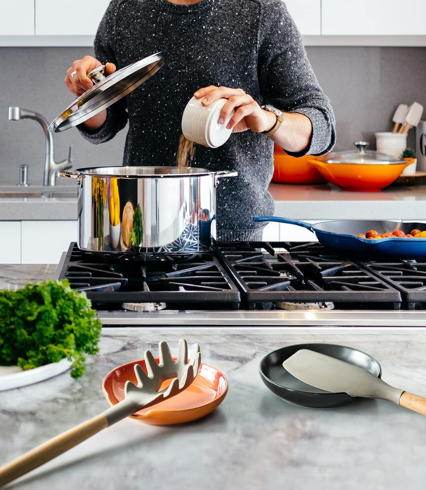 LYEOBOH Spoon Rest for Stove Top, Ceramic Kitchen Spoon Holder, 5 Inch Cute Fall Spoon Rest Cooking Ladles Rest for Spatula, Housewarming, Christmas, Mother's Day Gifts, Orange, PC1