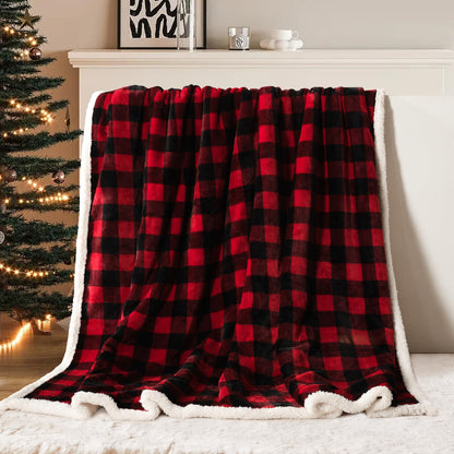 BEAUTEX Christmas Sherpa Fleece Throw Blanket, Super Soft Warm Buffalo Plaid Plush Blankets and Throws, Warm Winter Cozy Fuzzy Blanket for Couch Sofa Bed (Red, 50" x 60")