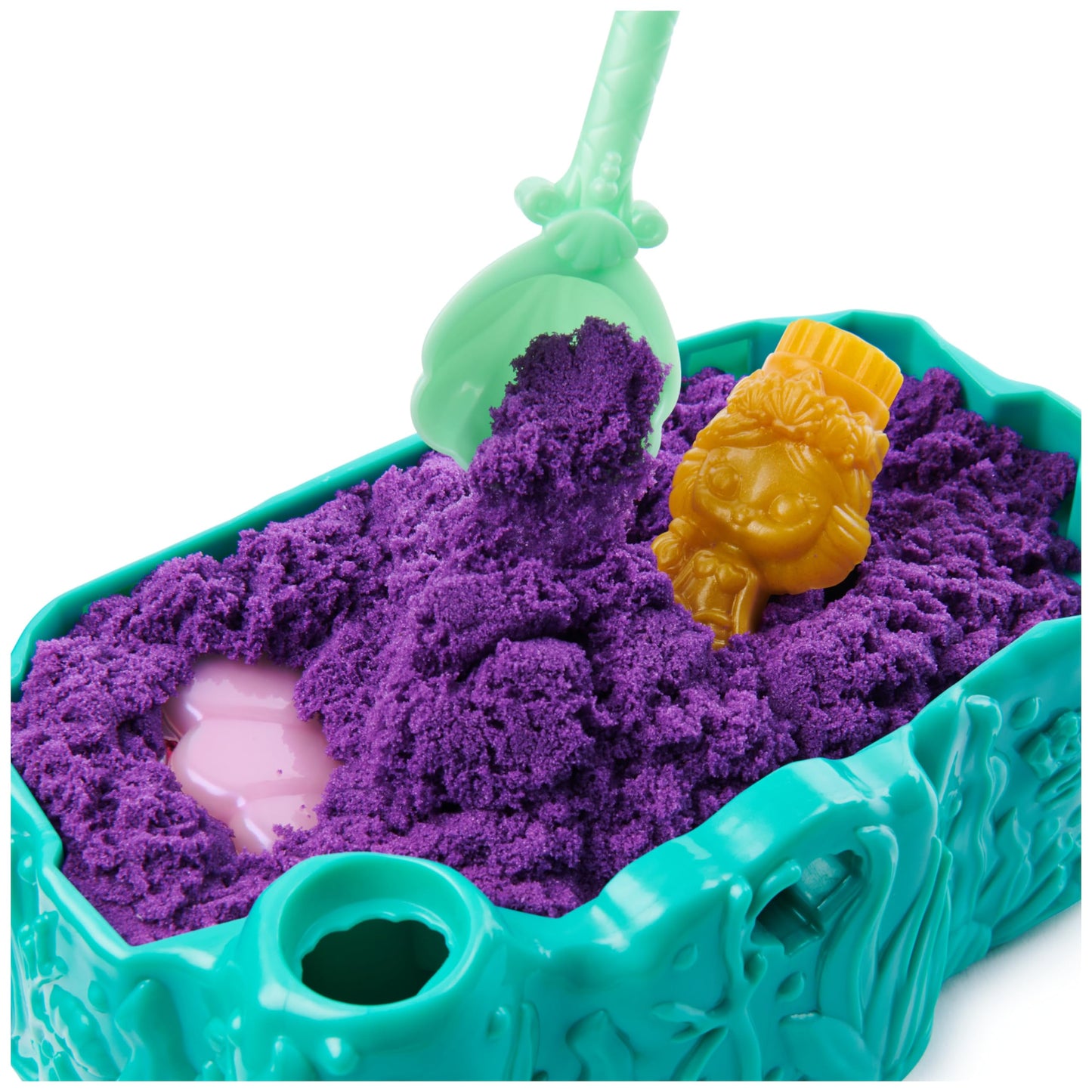 Kinetic Sand, Mermaid Crystal Playset, 481g of Play Sand, Gold Shimmer Sand, Storage and Tools, Sensory Toys for Kids Aged 3 and up