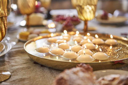 Bolsius Floating Candle - Ivory - Bag of 20 - Long Burning Time of 4 Hours - Clean Burn - Interior Decoration - Vegan Wax - 3 x 4.5 cm