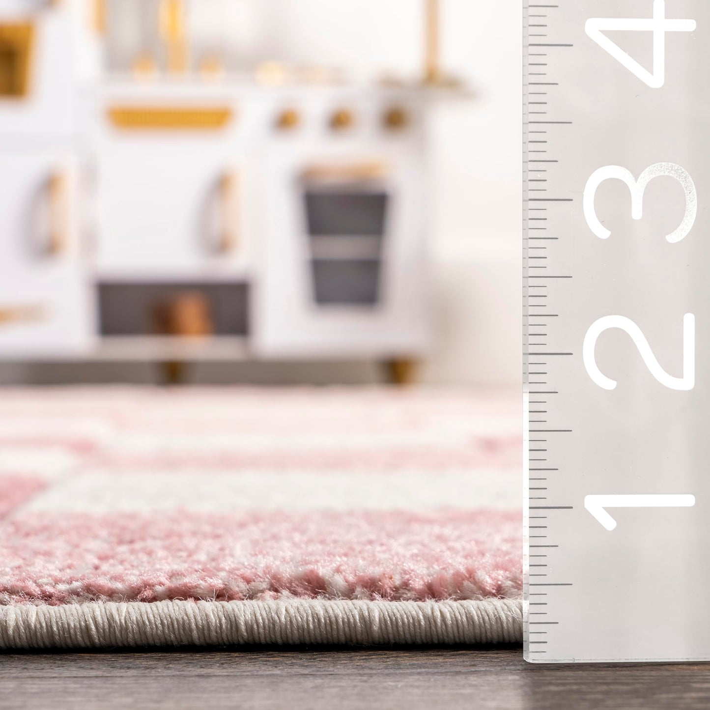 nuLOOM Aubrey Checkered Kids Area Rug, 4x6, Pink