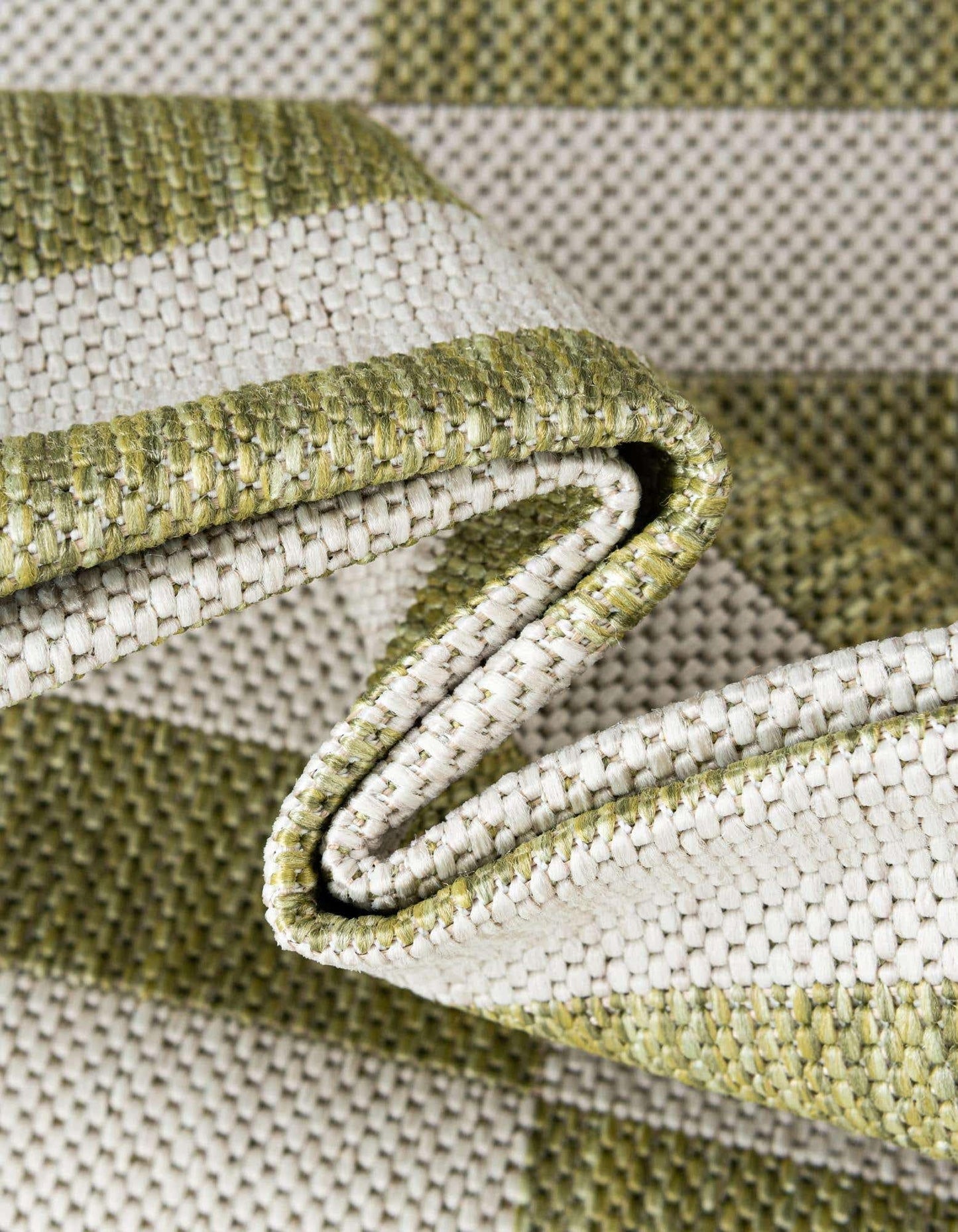 Unique Loom Outdoor Striped Collection Area Rug - Striped (6' 1" Round Green/Ivory)