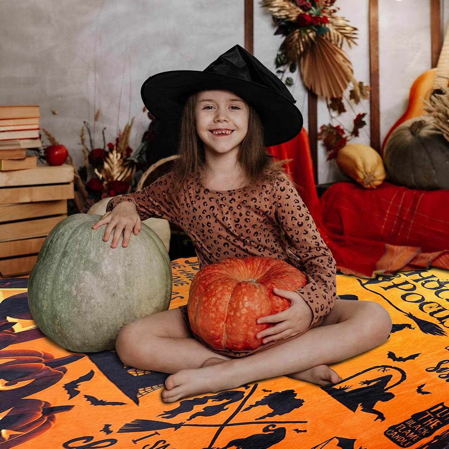 Metawu Witch Blanket Halloween Throw Blankets for Women Witch Flannel Fleece Blankets for Couch Sofa Bed Chair Decor Halloween Decorations Blanket 50x60in