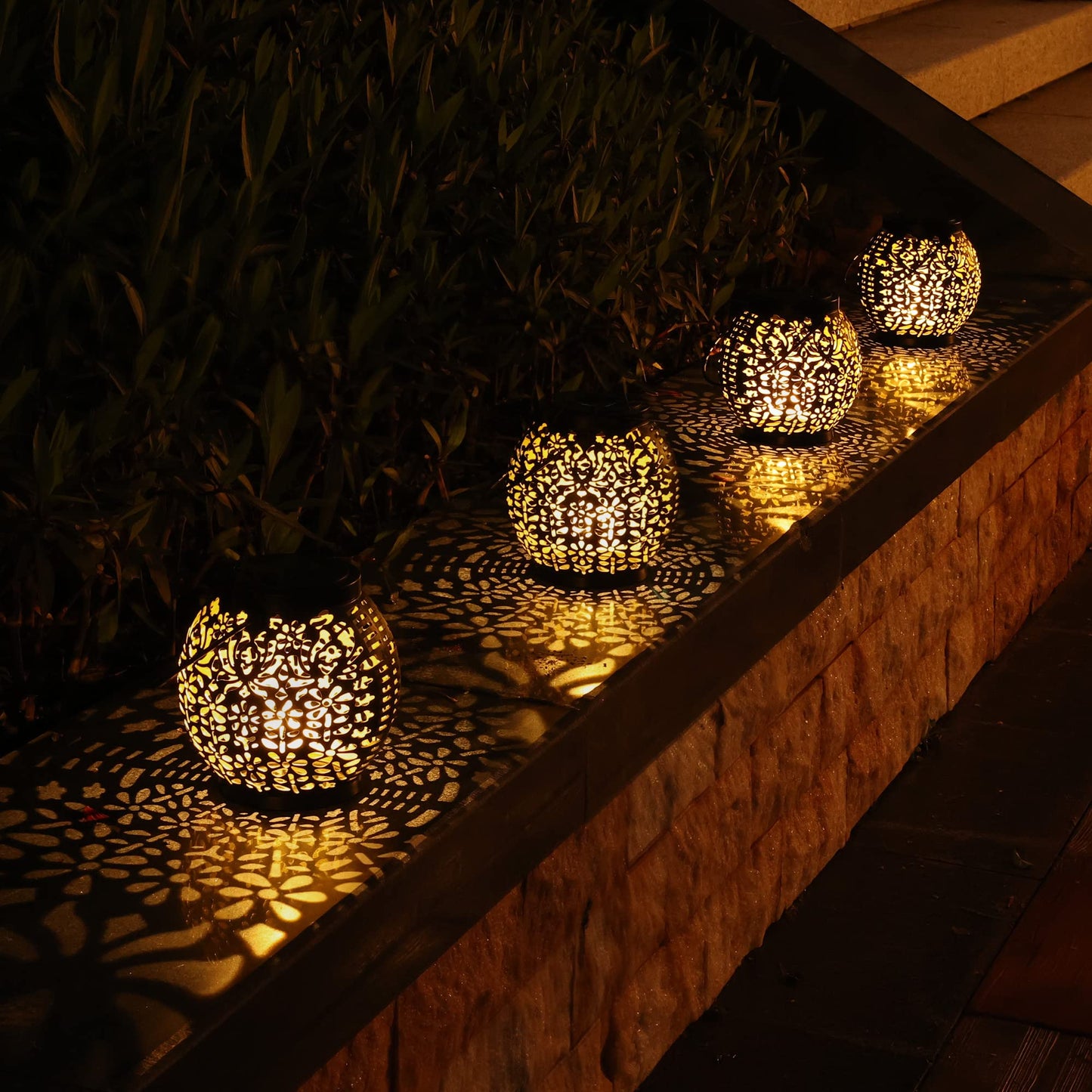 Brizled Solar Lantern Lights, 2 Pack Outdoor LED Hanging Lantern Lights with Star Projection, Warm White Solar Garden Lighting Retro Table Lanterns Light Waterproof for Garden Patio Courtyard Path