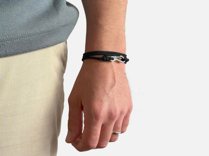 Carabiner Climbing Bracelet - Made from Stainless Steel and Durable Rope - Handmade in The UK - Adjustable Rope Bracelet for Men - Waterproof Climber Bracelet - (Black & Silver)