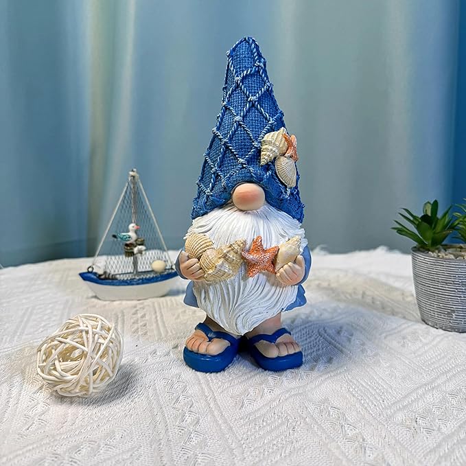 Garden Sea Gnome Statue Decoration Indoor Resin Beach Gnome Sculpture for Home Office Desktop Bathroom, Summer Pool Decoration Gifts (Holding a Shell)
