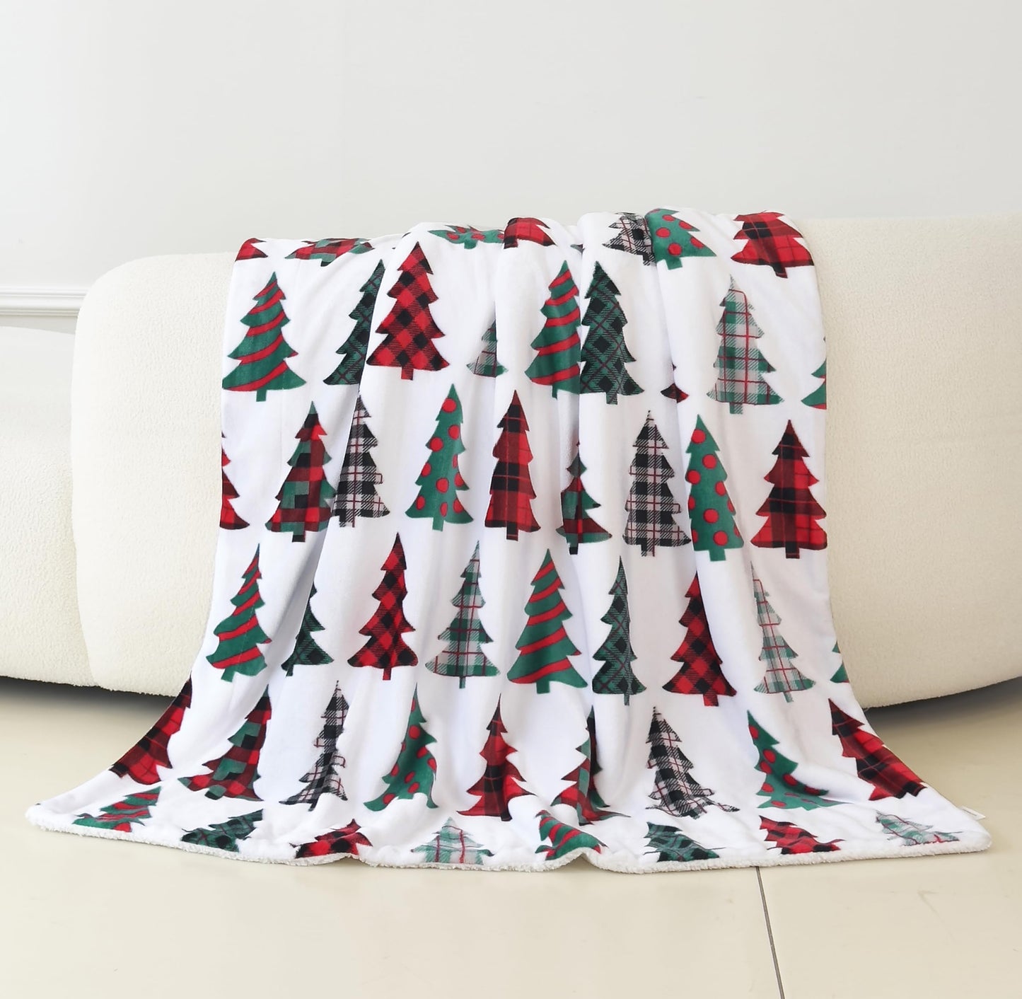 Elegant Comfort Reversible and Ultra-Plush Flannel Fleece-Winter Christmas Sherpa Throw- Lightweight Soft and Cozy-Holiday Decorative Throw, Perfect for Lounging, 50 x 60 inches, Plaid Christmas Tree